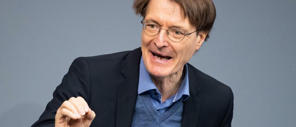 Gesundheitsminister Karl Lauterbach war schon vor seiner Ernennung in der Partei umstritten.