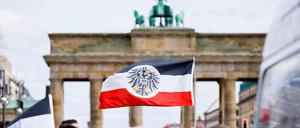 Braune Flecken. Auch in Sicherheitsbehörden gibt es Rechtsextremisten und Reichsbürger.