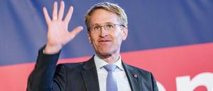 Daniel Günther (CDU), Schleswig-Holsteins Ministerpräsident, spricht beim Landesausschuss der CDU in der Lille-Brauerei.