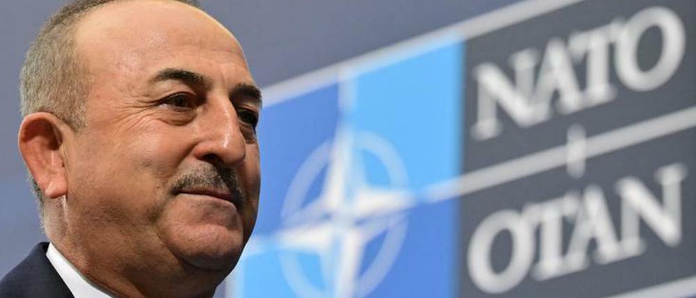 Der türkische Außenminister Mevlut Cavusoglu am Samstag bei seiner Ankunft zum Treffen der Nato-Außenminister.