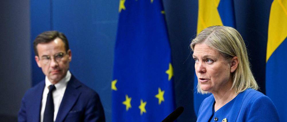 Schwedens Ministerpräsidentin Magdalena Andersson und der Vorsitzende der Moderaten Partei, Ulf Kristersson, in Stockholm.
