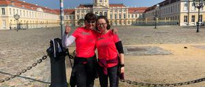 Engagiert. Kerstin Hoffmann (l.) und Mirja Behrens vom Charity-Team PG Hospiz.
