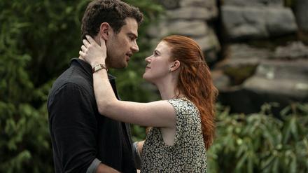 Hinreißend: Die Liebesgeschichte zwischen Claire (Rose Leslie) und Henry (Theo James).