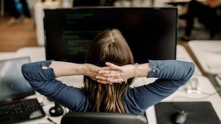 Laut Gynäkologen sollen zehn bis 15% aller Frauen so heftige Regelschmerzen haben, dass sie als arbeitsunfähig gelten.