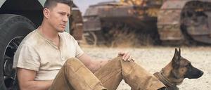 Buddies in Not. Channing Tatum spielt in seinem Regiedebüt selbst die Hauptrolle des Ex-Army-Rangers Jackson.