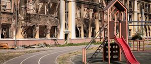 Zerstörte Schule im Nordosten Charkiws.