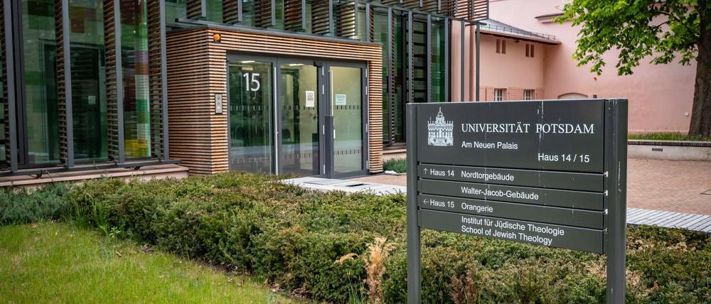Die School of Jewish Theology ist ein Institut an der Universität Potsdam. Krochmalnik war hier seit Oktober 2020 im Amt.