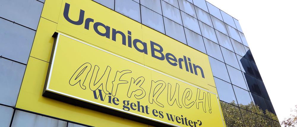 Der Plan, zum zweiten Jahrestag des russischen Angriffs auf die Ukraine in der Berliner Urania ein „Cafe Kyiv“ stattfinden zu lassen, ist gescheitert. Es wird nun nach einem neuen Ort dafür gesucht.