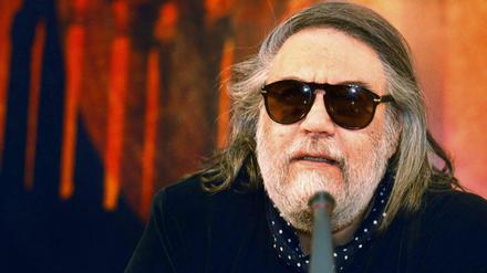 Der griechische Popstar Vangelis gibt eine Pressekonferenz. (Archivbild)