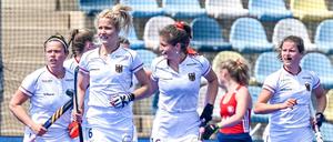 So einfach wird das nicht. Für Charlotte Stapenhorst (links) und deutsche Team, hier am 5. Mai beim 4:1 gegen England, werden es zwei harte Spiele gegen Argentinien. 