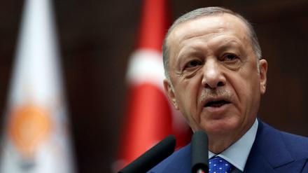 Der türkische Präsident Recep Tayyip Erdogan bei einer Rede vor Parteifreunden am 18. Mai 2022 