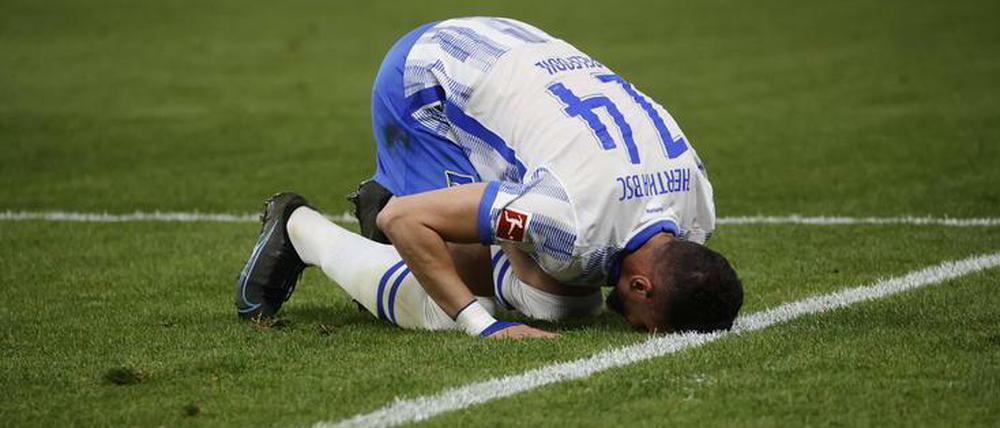 Ishak Belfodil steckt mit Hertha BSC tief im Schlammassel.