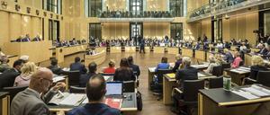 Der Bundesrat hat verschiedene Beschlüsse verabschiedet. Unter anderem soll das Neun-Euro-Ticket kommen.