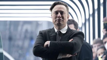 Elon Musk nennt die US-Demokraten eine „Partei der Spaltung und des Hasses“. 