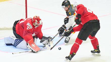 Enge Kiste, Maximilian Kastner vor dem Schweizer Tor.