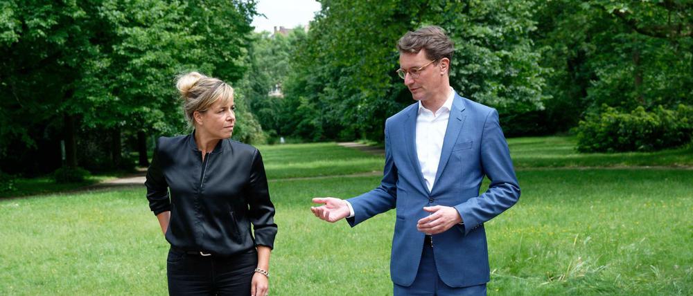Mona Neubaur und Hendrik Wüst wollen schnell das erste schwarz-grüne Bündnis in NRW schmieden.