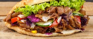 Macht schöner. Der Legende nach wurde der Döner in Berlin erfunden.