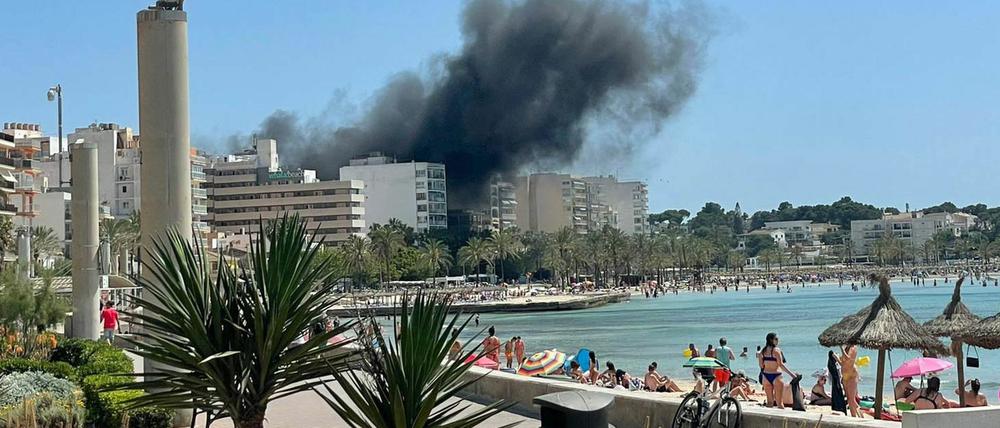Eine 13-köpfige Reisegruppe wird der Brandstiftung beschuldigt. Unter ihnen sechs Mitglieder der Freiwilligen Feuerwehr Münster.