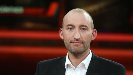 Der Mediziner Paul Brandenburg bezeichnete die Mitglieder der Bundesregierung als "Faschisten".