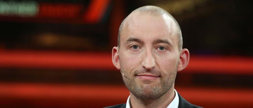 Der Mediziner Paul Brandenburg bezeichnete die Mitglieder der Bundesregierung als "Faschisten".