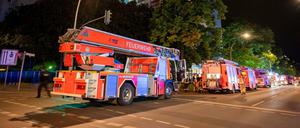 Die Feuerwehr hatte das Gebäude am Samstagabend evakuiert (Symbolbild).