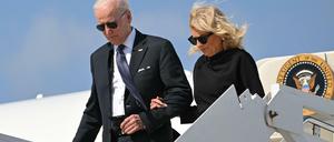 US-Präsident Joe Biden und die First Lady Jill Biden kommen in Texas an.
