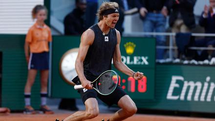 Alexander Zverev steht im Halbfinale der French Open.