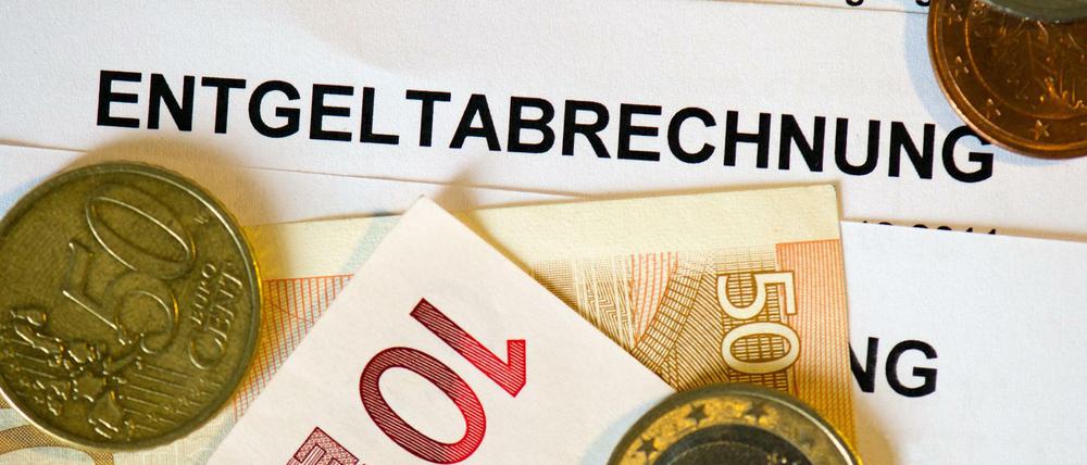 Das Land Berlin hat für Gehaltsabrechnungen 2021 rund 550.000 Euro ausgegeben. Fast die Hälfte davon ging für Porto drauf.