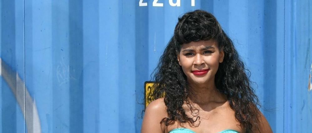 Die Ex-Finalistin Lijana von "Germanys Next Topmodel" bei einem Fototermin.