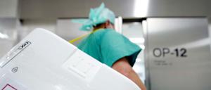 Ein Styropor-Behälter zum Transport von zur Transplantation vorgesehenen Organen.