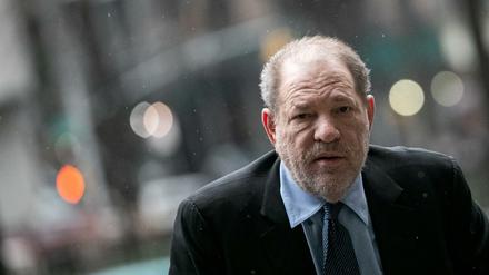 Die 23-jährige Haftstrafe für den ehemaligen Filmproduzenten Harvey Weinstein bleibt bestehen.