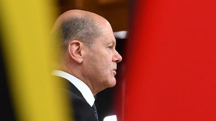 Er hat es nicht leicht in diesen Tagen, Bundeskanzler Olaf Scholz. 