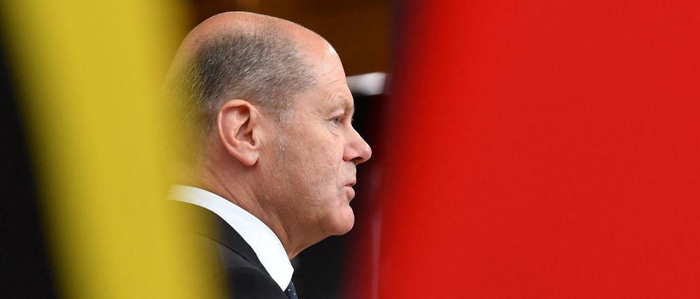 Er hat es nicht leicht in diesen Tagen, Bundeskanzler Olaf Scholz. 