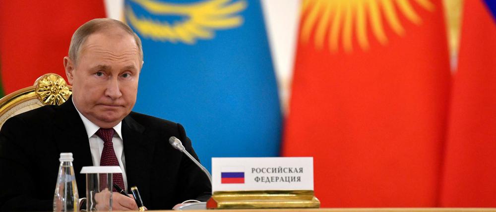 Ist dieser Mann körperlich krank? Russlands Präsident Putin soll unbestätigten Berichten zufolge an Krebs leiden.
