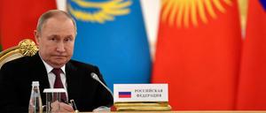 Ist dieser Mann körperlich krank? Russlands Präsident Putin soll unbestätigten Berichten zufolge an Krebs leiden.