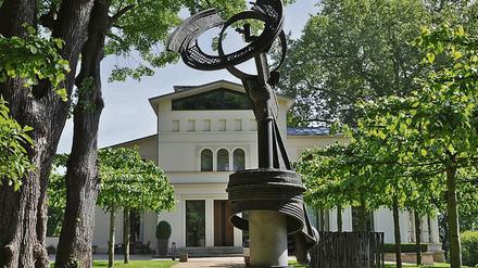 Blick auf die Villa Jacobs in Potsdam.