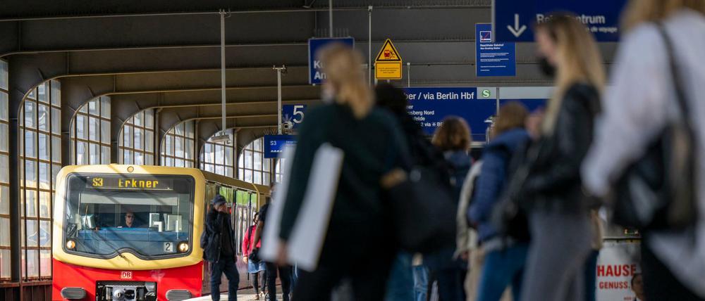 Ab Donnerstag (9. Juni) bis zum 7. Juli fahren auf der Linie S1 zwischen Birkenwerder und Oranienburg keine Züge, sondern Ersatzbusse.
