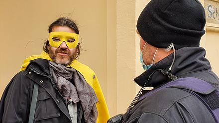 Maske nur vor den Augen: Michael Bründel alias Captain Future im Jahr 2021 in Potsdam.
