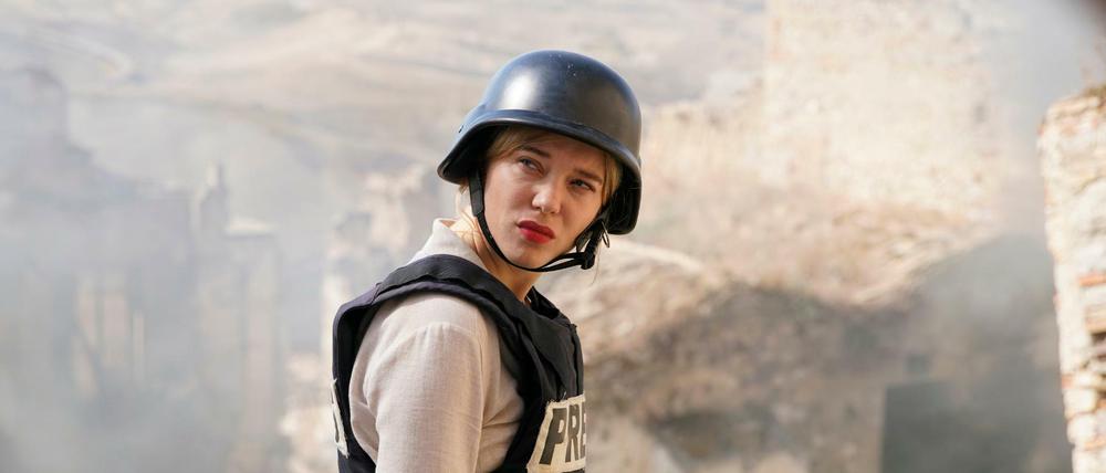 Kriegsreporterin mit eigenem Nighttalk: Léa Seydoux ist der TV-Star France de Meurs.