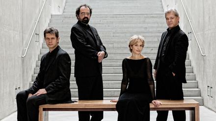 Lukas Hagen, Rainer Schmidt, Veronika Hagen und Clemens Hagen (v.l) bilden seit 1981 das Hagen Quartett. 