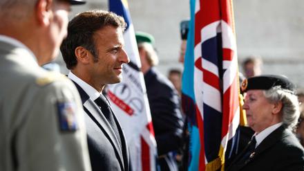 Frankreichs Präsident Emmanuel Macron telefoniert regelmäßig mit Wladimir Putin.