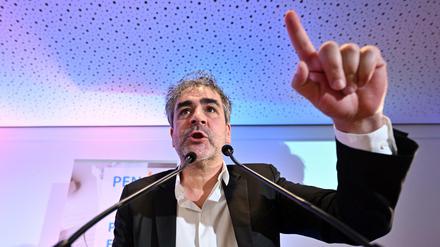 Deniz Yücel auf der legendären PEN-Versammlung in Gotha.