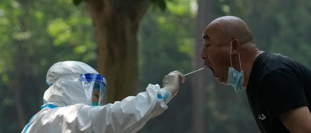 Auch in der chinesischen Stadt Peking wurden bereits Corona-Massentests durchgeführt, wie hier am 20.05.2022.