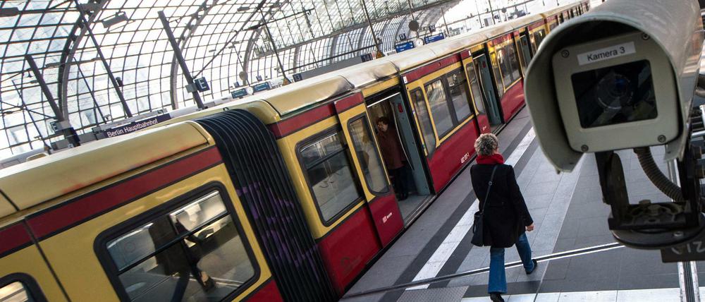 Die Tat hatte sich im August 2021 in einer Berliner S-Bahn ereignet.