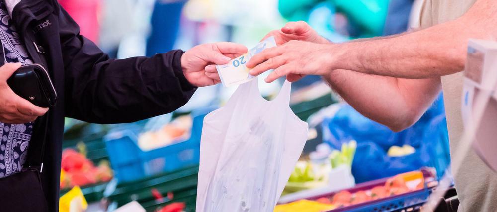 Die Inflation in Deutschland liegt seit drei Monaten über der Sieben-Prozent-Marke