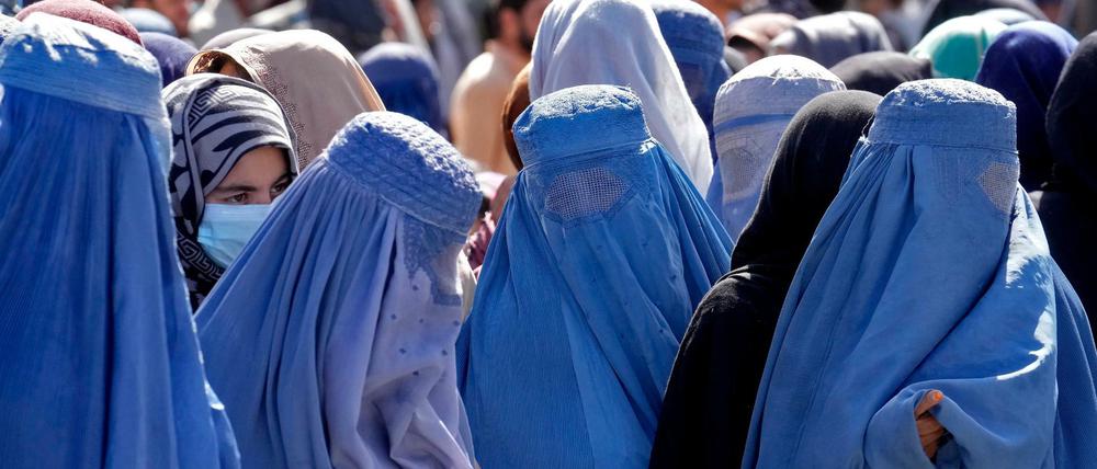 Frauen sind die großen Verlierer des Abzugs des Westens.