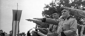 Ernst Julius Kuhn wurde in den dreißiger Jahren als "American Führer" bekannt.