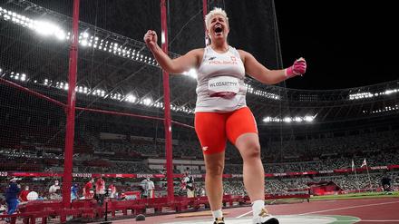 Anita Wlodarczyk nach ihrem Olympiasieg in Tokio.
