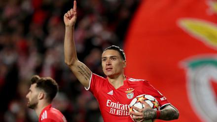 Hier jubelte Darwin Nunez noch über seinen Treffer gegen den FC Liverpool. Nun wechselt er von Benfica Lissabon an die Anfield Road.