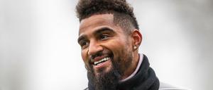 Hat gut lachen: Kevin-Prince Boateng hat geheiratet und bleibt wohl auch der „alten Dame“ Hertha erhalten.